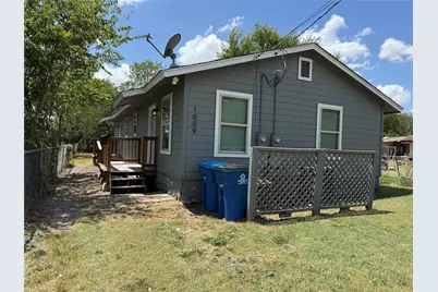 1009 Alex Street #A, Lockhart, TX 78644 - Photo 8