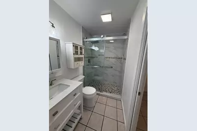 1214 Barton Hills Dr #207, Austin, TX 78704 - Photo 12