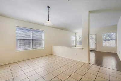 11612 Larch Valley Drive, Austin, TX 78754 - Photo 4