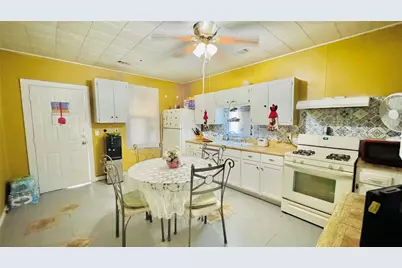 1604 S Pine Street, Georgetown, TX 78626 - Photo 10