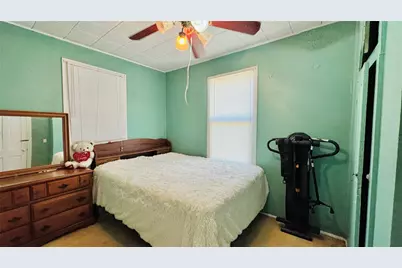 1604 S Pine Street, Georgetown, TX 78626 - Photo 8