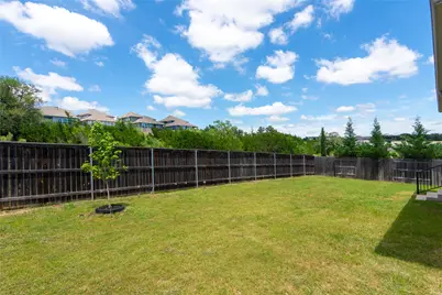 309 Wagon Spoke Way, Liberty Hill, TX 78642 - Photo 32
