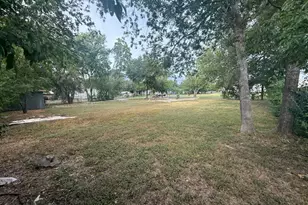 801 N Church St, Georgetown, TX 78626 - Photo 1