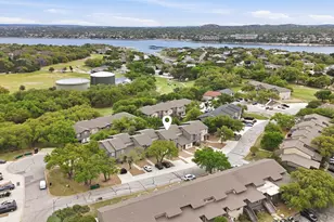 512 Palmer Dr, Point Venture, TX 78645 - Photo 2