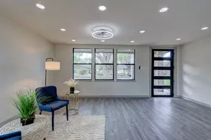 1513 Cloverleaf Dr, Austin, TX 78723 - Photo 12