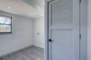 1513 Cloverleaf Dr, Austin, TX 78723 - Photo 38