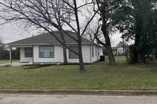 205 E Hoopes Ave, Pflugerville, TX 78660 - Photo 2