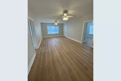 205 E Hoopes Avenue, Pflugerville, TX 78660 - Photo 6