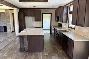 1712 17th St, Hondo, TX 78861 - Photo 4