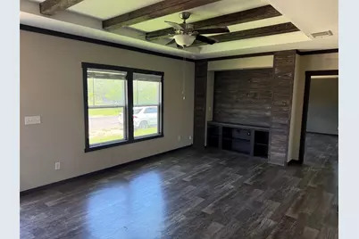 1712 17th Street, Hondo, TX 78861 - Photo 2