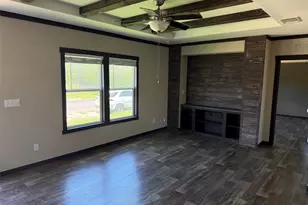 1712 17th St, Hondo, TX 78861 - Photo 2