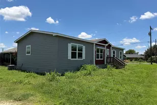 1712 17th St, Hondo, TX 78861 - Photo 16