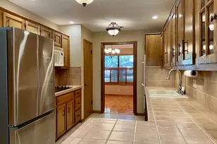 201 Oakwood Dr, Georgetown, TX 78628 - Photo 10