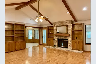 201 Oakwood Drive, Georgetown, TX 78628 - Photo 6