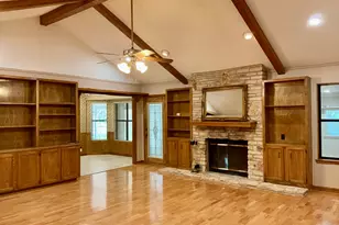 201 Oakwood Dr, Georgetown, TX 78628 - Photo 6