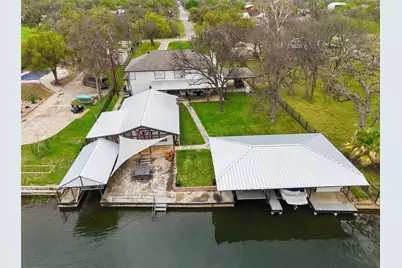 434 E Castleshoals Drive, Marble Falls, TX 78654 - Photo 1