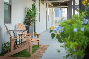 1322 E 12th St, Austin, TX 78702 - Photo 14