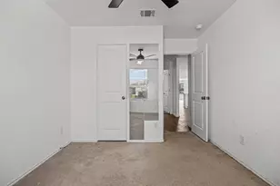 216 Hellcats Wy, Jarrell, TX 76537 - Photo 18