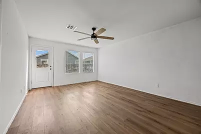 216 Hellcats Way, Jarrell, TX 76537 - Photo 6