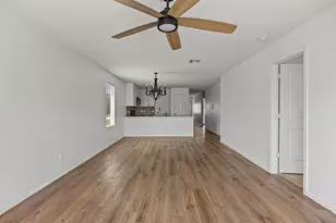 216 Hellcats Wy, Jarrell, TX 76537 - Photo 8