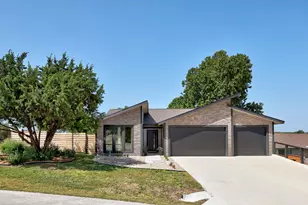 2800 Douglas Cove, Lago Vista, TX 78645 - Photo 2