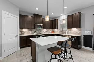 7813 Peccary Dr, Austin, TX 78744 - Photo 20