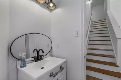 8800 Dandelion Trail, Austin, TX 78745 - Photo 16