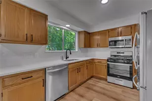 8800 Dandelion Trail, Austin, TX 78745 - Photo 8