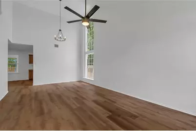 8800 Dandelion Trail, Austin, TX 78745 - Photo 6