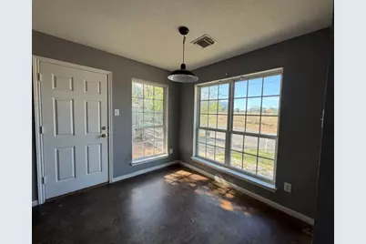 207 S Creek Street, Fredericksburg, TX 78624 - Photo 12