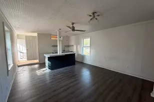 207 S Creek St, Fredericksburg, TX 78624 - Photo 20