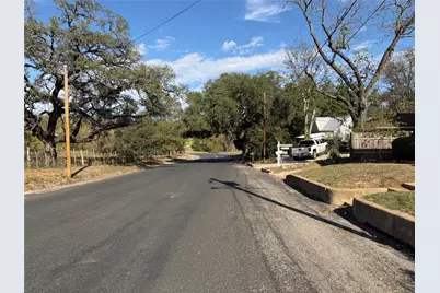 207 S Creek Street, Fredericksburg, TX 78624 - Photo 24
