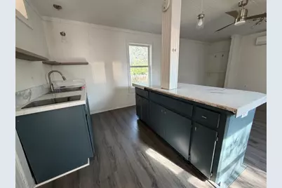 207 S Creek Street, Fredericksburg, TX 78624 - Photo 22