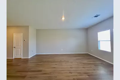 301 Freshwater Drive, Bastrop, TX 78602 - Photo 4