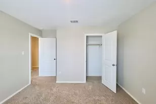 301 Freshwater Dr, Bastrop, TX 78602 - Photo 20