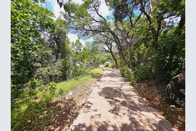 918 Terrace Mountain Drive, West Lake Hills, TX 78746 - Photo 10