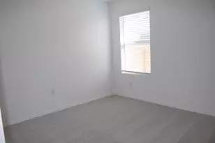 203 Donnington Dr, Hutto, TX 78634 - Photo 16