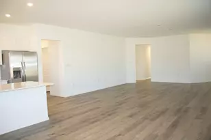 203 Donnington Dr, Hutto, TX 78634 - Photo 4