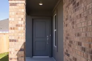 203 Donnington Dr, Hutto, TX 78634 - Photo 2