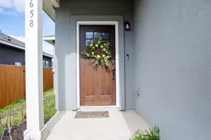 658 Nautical Loop Loop, Kyle, TX 78640 - Photo 2