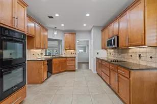 5802 Abilene Trl, Austin, TX 78749 - Photo 10