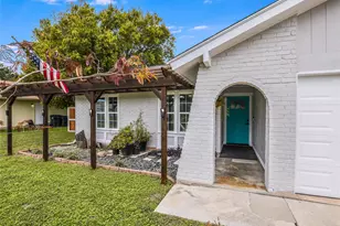 801 E Central Dr, Georgetown, TX 78628 - Photo 2