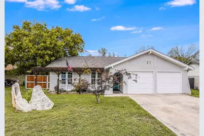 801 E Central Drive, Georgetown, TX 78628 - Photo 2