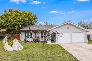 801 E Central Dr, Georgetown, TX 78628 - Photo 2