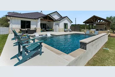 111 Craigen Road, Liberty Hill, TX 78642 - Photo 2