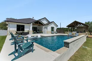 111 Craigen Rd, Liberty Hill, TX 78642 - Photo 2