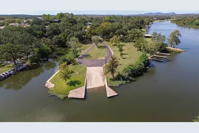142 Lakeshore Drive, Horseshoe Bay, TX 78657 - Photo 34
