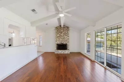 142 Lakeshore Drive, Horseshoe Bay, TX 78657 - Photo 2