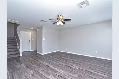 1172 Shadow Creek Boulevard, Buda, TX 78610 - Photo 8