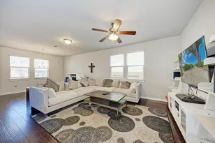 5305 Ingersoll Ln S, Austin, TX 78744 - Photo 4